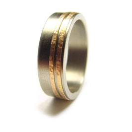ALIANZA DE TITANIO Y ORO ROSA