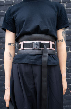 Belt - Glossy pink