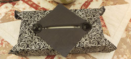 Boite mouchoirs et sa protection en tissu amovible avec boutons