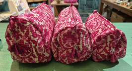TOILETTAS / MAKE-UP TAS MAGENTA - UIT INDIA