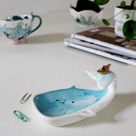 BY THE SEA WHALE TRINKET DISH (SCHAALTJE IN DE VORM VAN EEN WALVIS) - HOUSE OF DISASTER