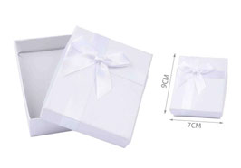 CAJA DE JOYERIA CADENA CON DIJE 7X9 BLANCA 660040