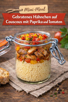 Gebratenes Hähnchen auf Couscous mit Paprika und Tomaten