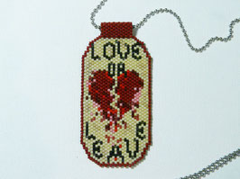 Collier plaque militaire motif "Coeur brisé-Love or Leave"