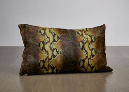 Katrin Leutze Fell  Reptilprint