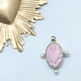 Hanger sacred heart roze met parels