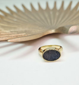 ring goud met ovale druzy quartz