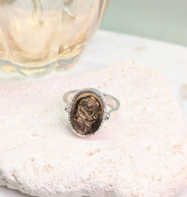 Ring zilver met roos camee van messing