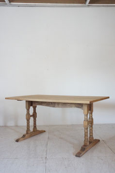 TABLE （SOLD）