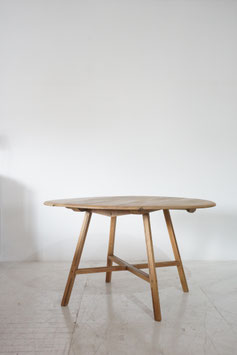 BUTTERFLY TABLE  / ERCOL （SOLD）