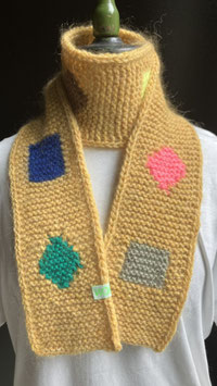 INTARSIA medium