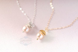 Gold oder Silber zarter Perlen Anhänger mit Halskette