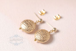 Struktur kurze Ohrstecker