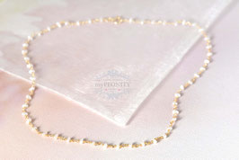 Sehr zierliche Rice Süßwasserperlen Halskette