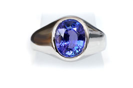 Herrenring aus Platin mit Tansanit