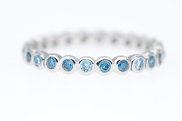 Memory-Ring mit blauen (beh.) Brillanten aus Platin "Memory-Collection mini"