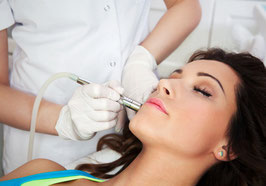 Diamant Microdermabrasion Tiefenpeeling