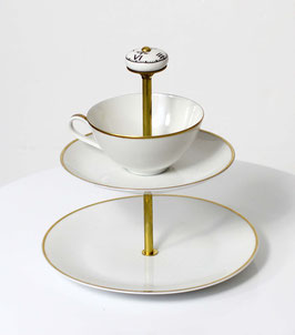 Etagère Nr. 1631,  2-stöckig mit Tasse