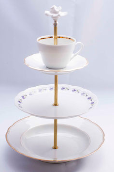 Etagère Nr. 1206, mit Goldrand und Tasse