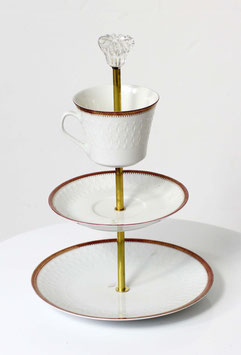 Etagère Nr. 1624,  3-stöckig, weiss fein und zart