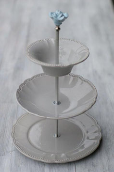 Etagère Nr. 156, 3-stöckige Etagère mit grauen Tellern
