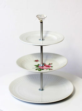 Etagère Nr. 1612, 3-stöckig, weiss mit Blumenteller