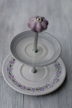 Etagère Nr. 148, 2-stöckige Etagère mit Blumenmuster