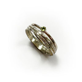 Ring Silin met peridot