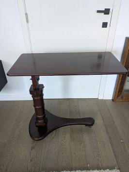 Tafel mohaniekleur