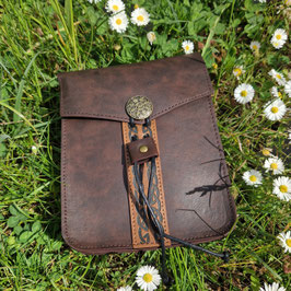 Gürteltasche quadratisch braun