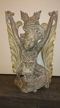 Statue Oleg Sitting