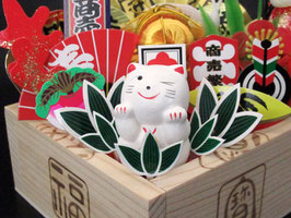 枡飾り　招き猫　両手招き①