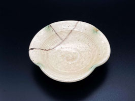 輪花形の小皿