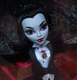 Dracula Monster High Skullector Doll NRFB