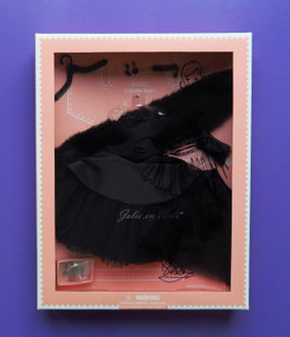 Dressmaker Details - Jolie En Noir NRFB