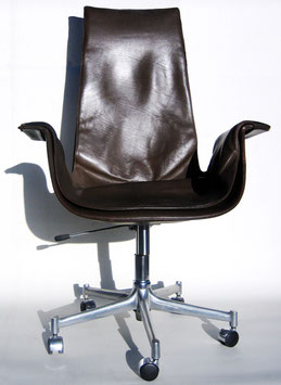 FK 6725 Tulip Chair