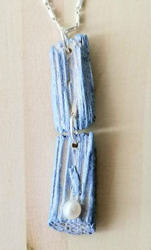 Holzschmuck Filigran in Blau mit Zuchtperle