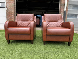 Twee senioren stoelen bruin leer met zwarte bies! Actie