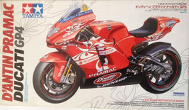 Maquetra de moto D-ANTIN  PRAMAC  DUCATI  GP4  (tamilla)