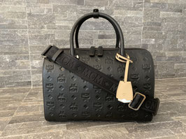 MCM Leder mit Monogramm Boston Bag in Schwarz