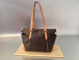 Louis Vuitton Monogram Canvas Totally PM