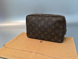 Louis Vuitton Monogram Canvas Trousse Toilette 23