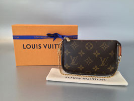 Louis Vuitton Monogram Canvas Mini Pochette Accessoires