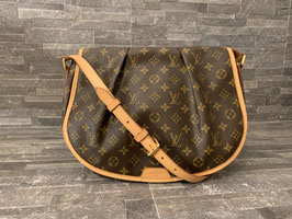 Louis Vuitton Monogram Monogram Canvas Menilmontant MM