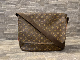 Louis Vuitton Monogram Canvas Beaubourg Messenger GM