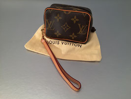 Louis Vuitton Monogram Canvas Wapity Case