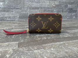 Louis Vuitton Monogram Canvas Zippy Multicartes in Fuchsia
