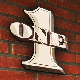 ONE DOLLAR SIGN 1$ (Huisnummer)