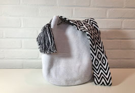 ANEMONE Mochila bag handcrafted by Colombian Wayuu women