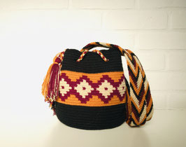 SANDRA Small Mochila bag handcrafted by Colombian Wayuu women